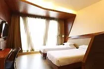 Dragonfly Hotel