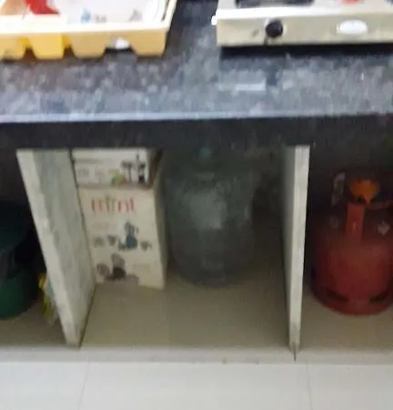 Linking Rd 9 Bed Bandra West 1 Bhk