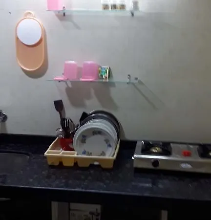 Linking Rd 9 Bed Bandra West 1 Bhk Apartment *