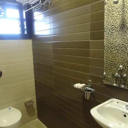 Hotel Oc Residency *