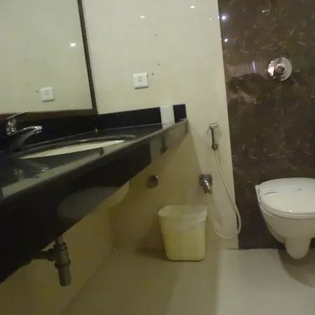 Hotel Juhu Plaza