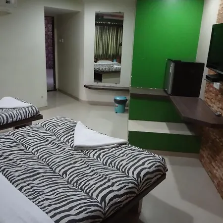 Hotel Crescent 2*
