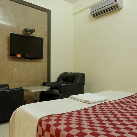 Unicontinental Hotel 2*