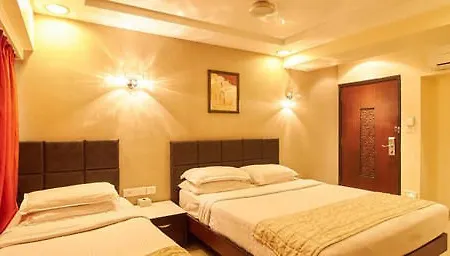 Hotel Grace Residency 3*