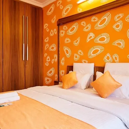 Guest house Executive Basera-Serviced Apartment 3*