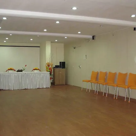 Tuliip Residency 3*