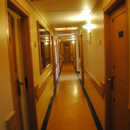 Apartment Midland *