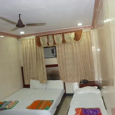 Hotel Jodiya - Near Cst 2*