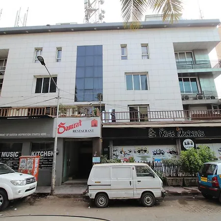 Samrat Hotel 3*