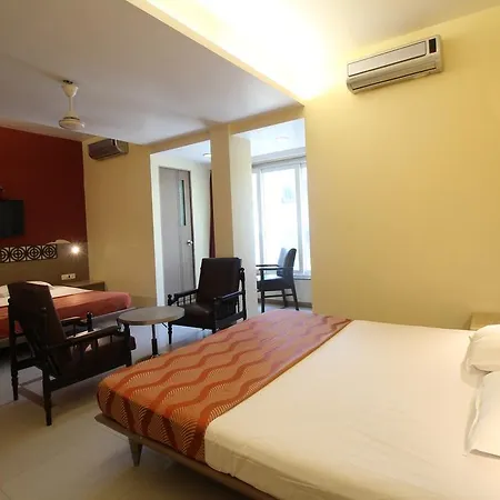 Hotel Samrat