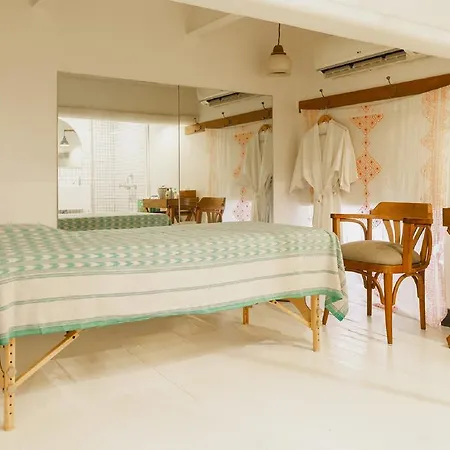 Abode Hotel 3*
