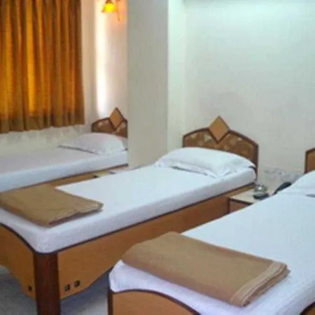 Hotel Fabhotel Kamran Residency - Nr Lbs Marg 3*