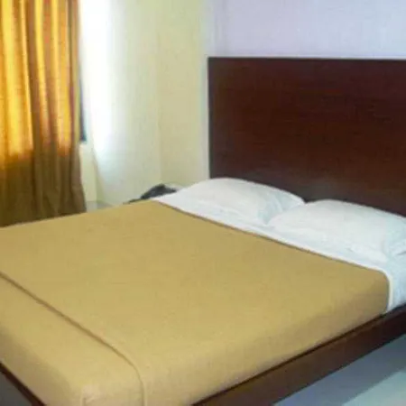 Fabhotel Kamran Residency - Nr Lbs Marg