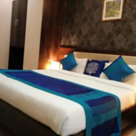 Adore Palace Lodge Mumbai