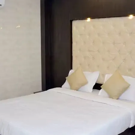 Bkc Palace Hotel
