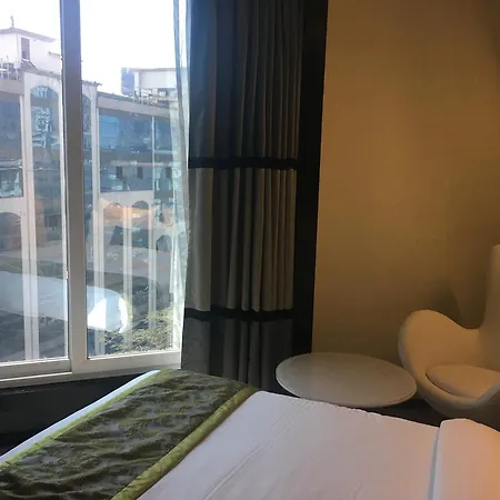 Hotel The Empresa Mumbai