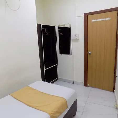 Bed & Breakfast Maha Residency 3*
