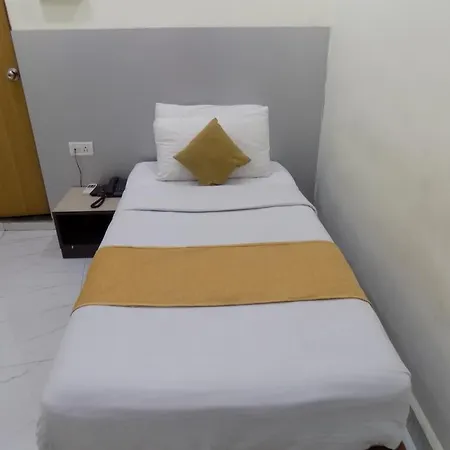 Maha Residency Bed & Breakfast