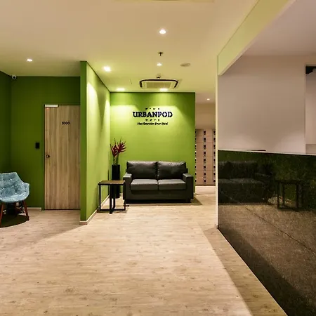 Urbanpod Capsule hotel 3*