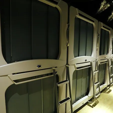 Capsule hotel Urbanpod Mumbai