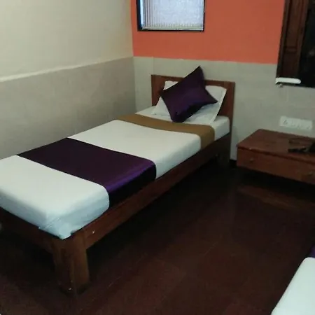 Hotel Q Deck