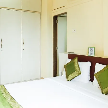 Hotel Treebo Seven Apartment Bandra