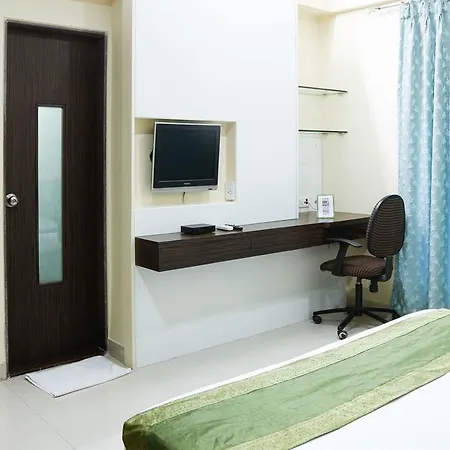 Hotel Treebo Seven Apartment Bandra Mumbai