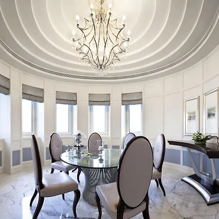 The Taj Mahal Palace, 5*