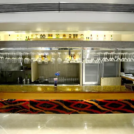 Hotel The Maharaja Business 3*