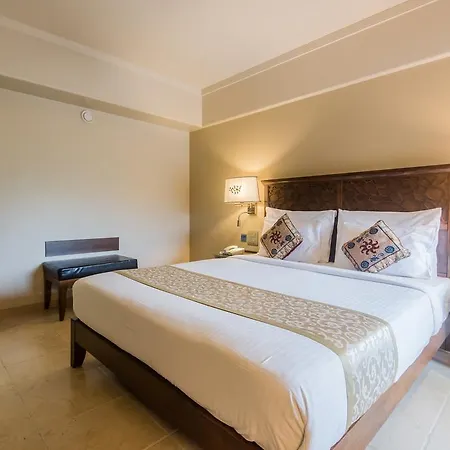 The Maharaja Business Hotel 3*
