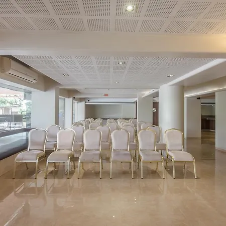 The Maharaja Business Hotel 3*