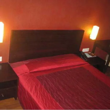 The Legend Hotel 3*