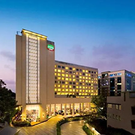 Hotel Courtyard By Marriott International Airport 5*