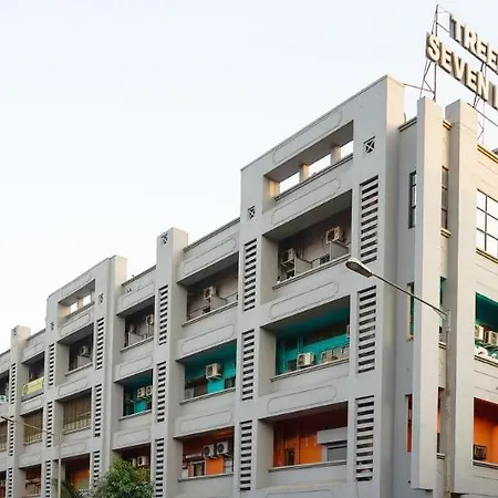 Seven Hills Hotel