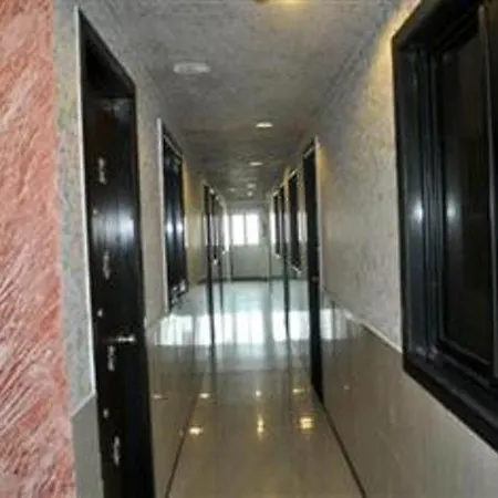 Hotel Om Residency 3*