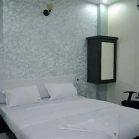 Om Residency 3*