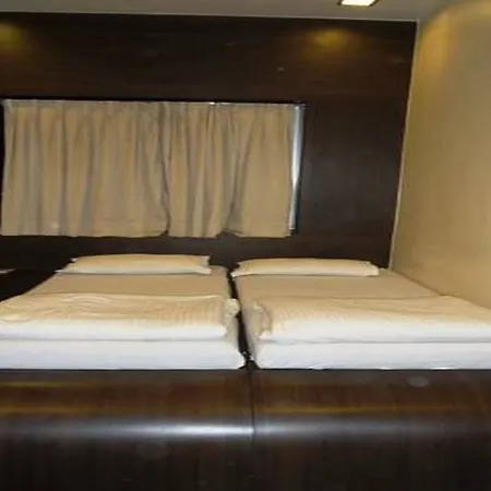 Victoria Hotel