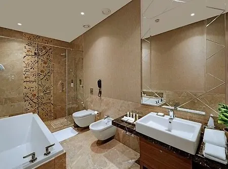 Niranta Airport Transit & Lounge Terminal 2 Arrivals/landside Hotel 4*