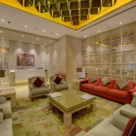 Niranta Airport Transit & Lounge Terminal 2 Arrivals/landside 4*
