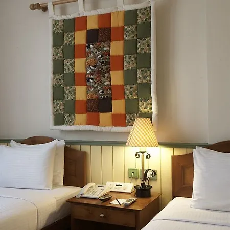 Hotel The Gordon House - Near Gateway Of India Mumbai