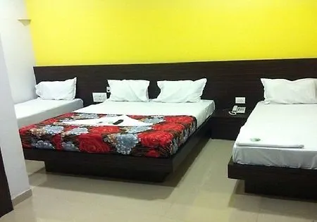 Hotel Oyo 3630 Hotel Ajwa