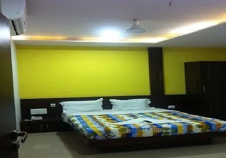 Hotel Oyo 3630 Hotel Ajwa Mumbai