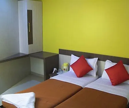 Hotel Crescent