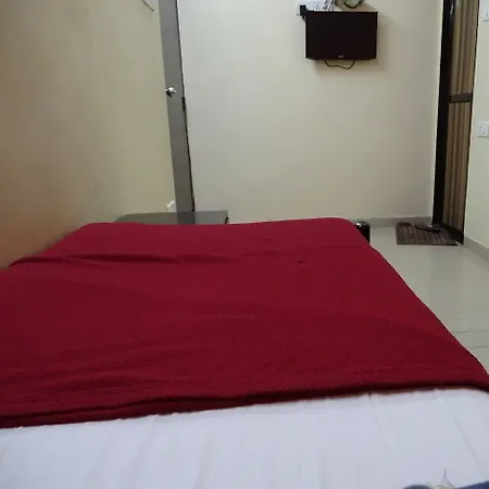 Decent 2* Mumbai