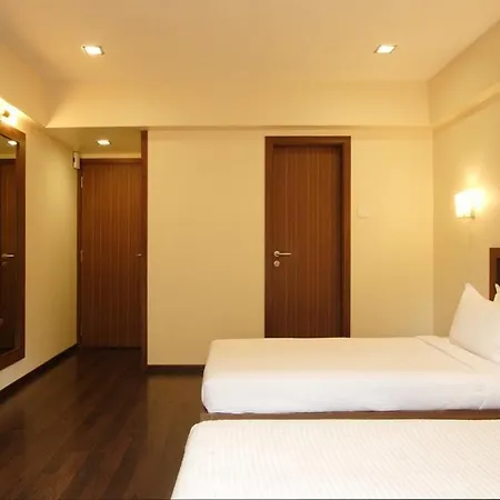 Amigo Hotel 2*