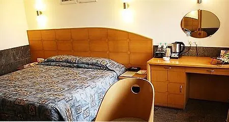 Hotel Ramee Guestline Khar