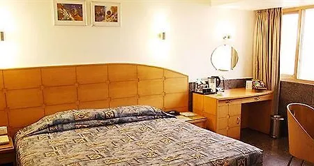 Ramee Guestline Khar Hotel