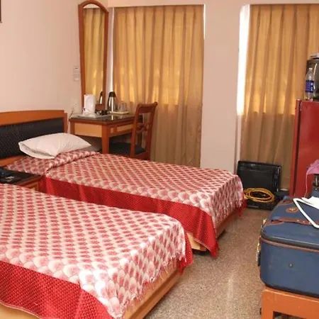Hotel Harbour View Colaba 3*