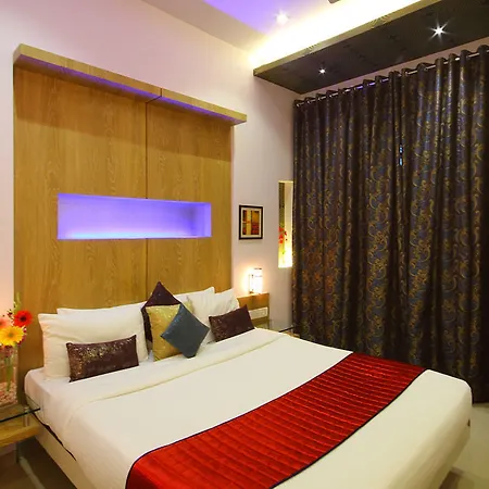 Vihang's Hotel