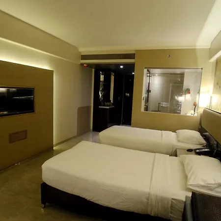 Sai Palace Grand, Malad Hotel 4*